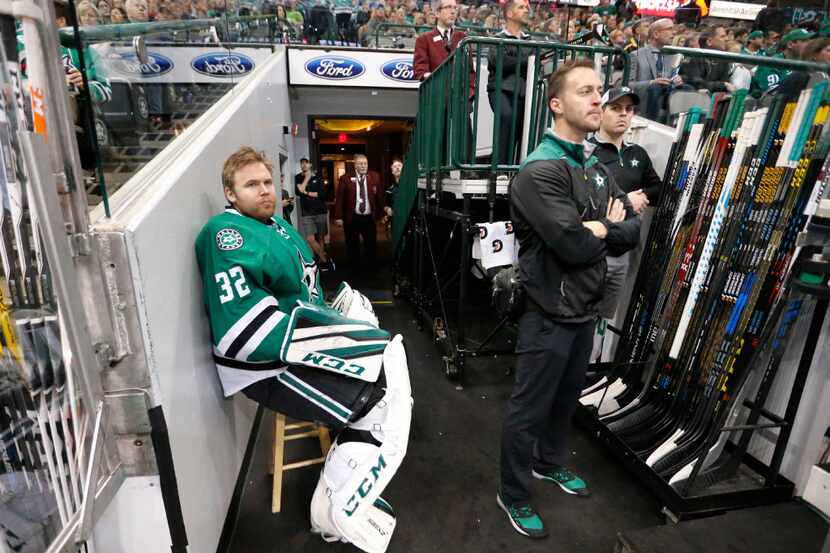Dallas Stars goalie Kari Lehtonen (32) sits in the tunnel during play in the second period...