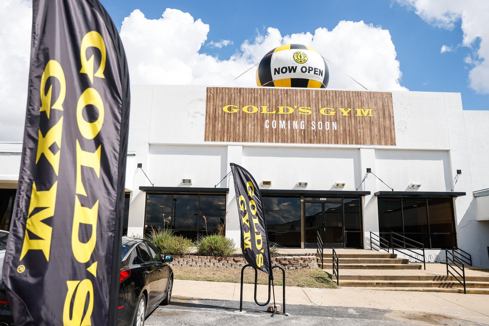 Gold's Gym launches small-box concept to drive global expansion