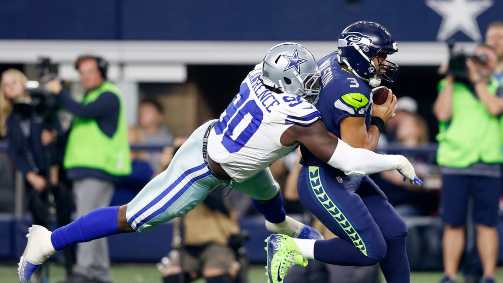What time is the Seattle Seahawks vs. Dallas Cowboys game tonight
