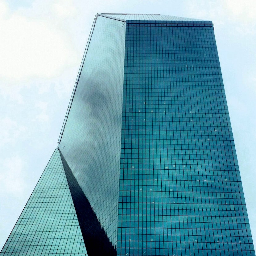 Fountain Place is the prismatic masterpiece of the Dallas skyline.