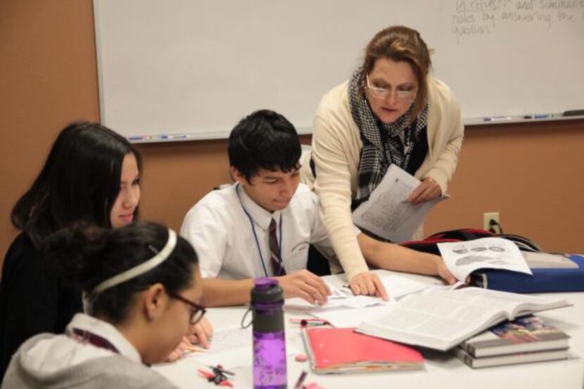 
Ninth-grade AP Human Geography teacher Karen Alexander instructs students at Garland’s...