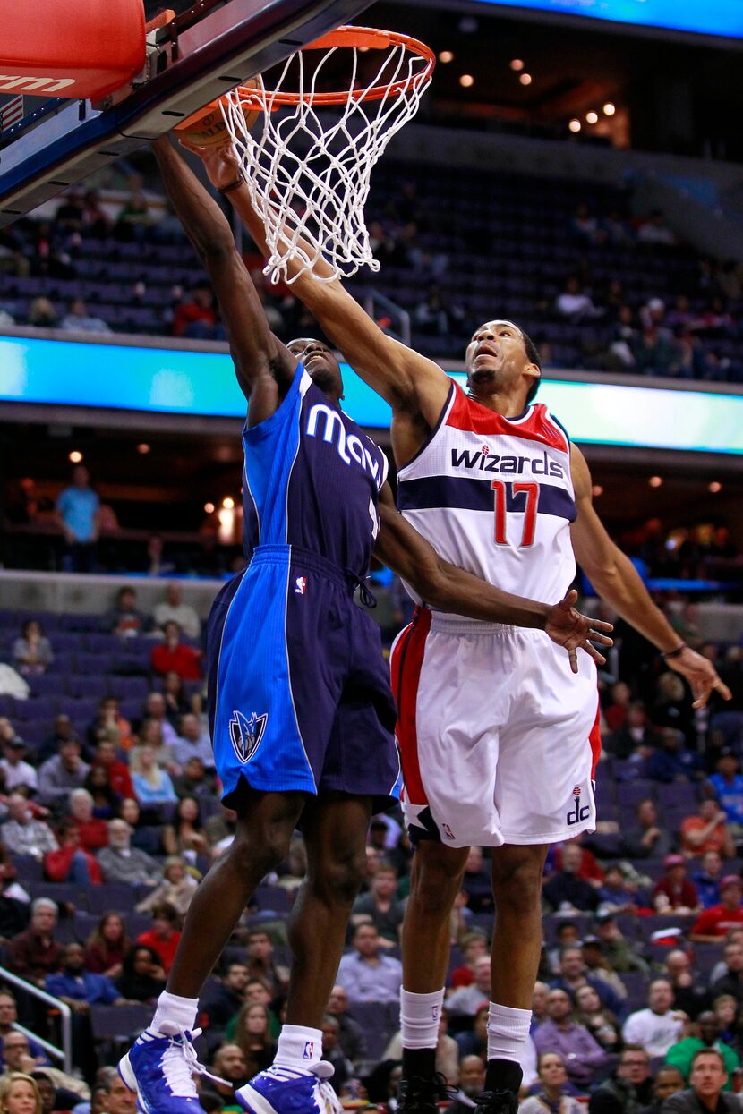 January 1, 2013; Washington, DC, USA;  Washington Wizards guard Garrett Temple (17) blocks...