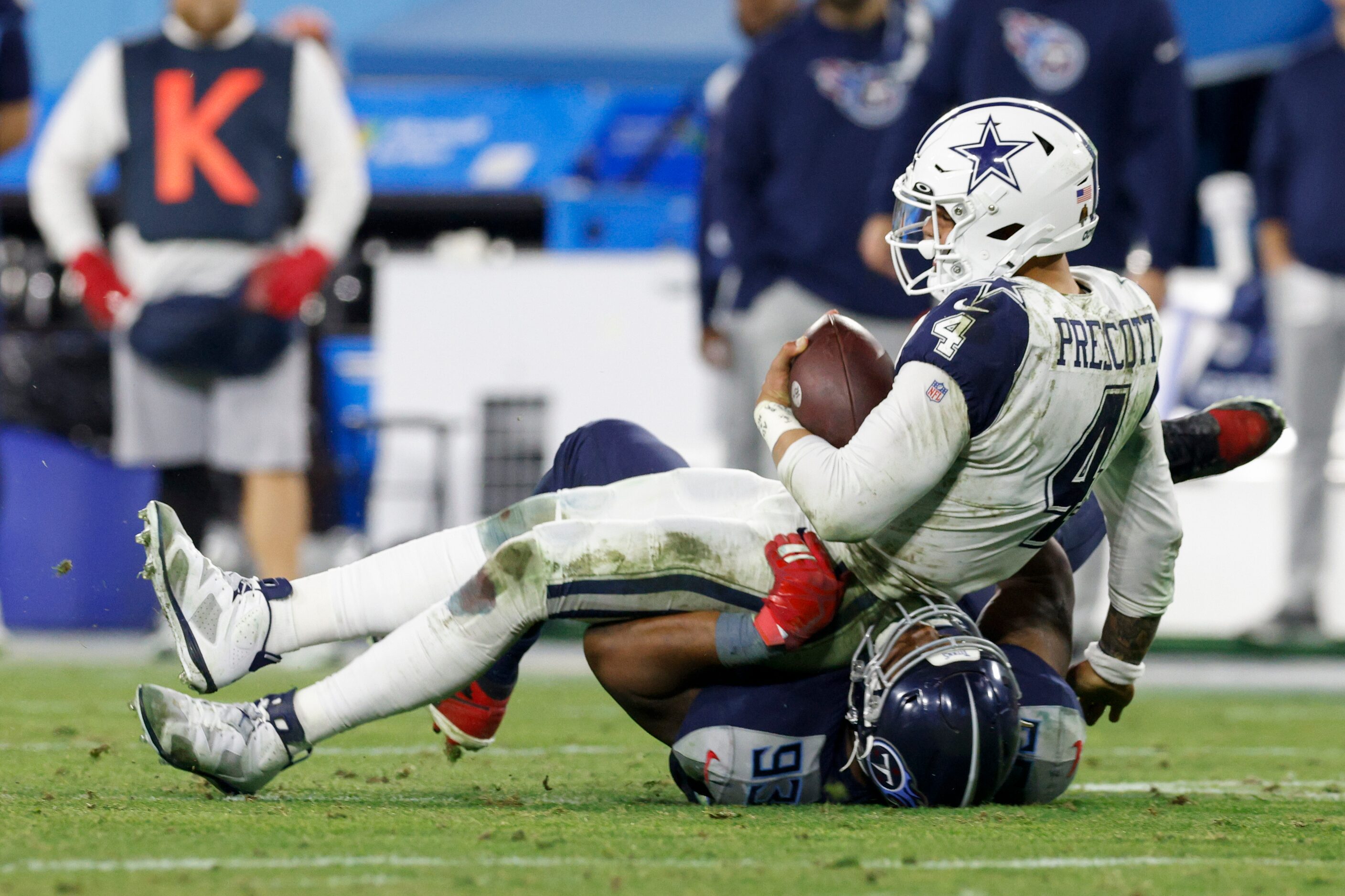 Tennessee Titans defensive tackle Teair Tart (93) tackles Dallas Cowboys quarterback Dak...