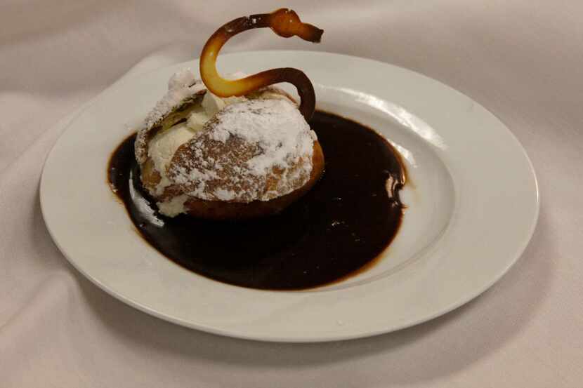 
The swan cream puff dessert that won the Iron Chef: North Texas competition for Singley...