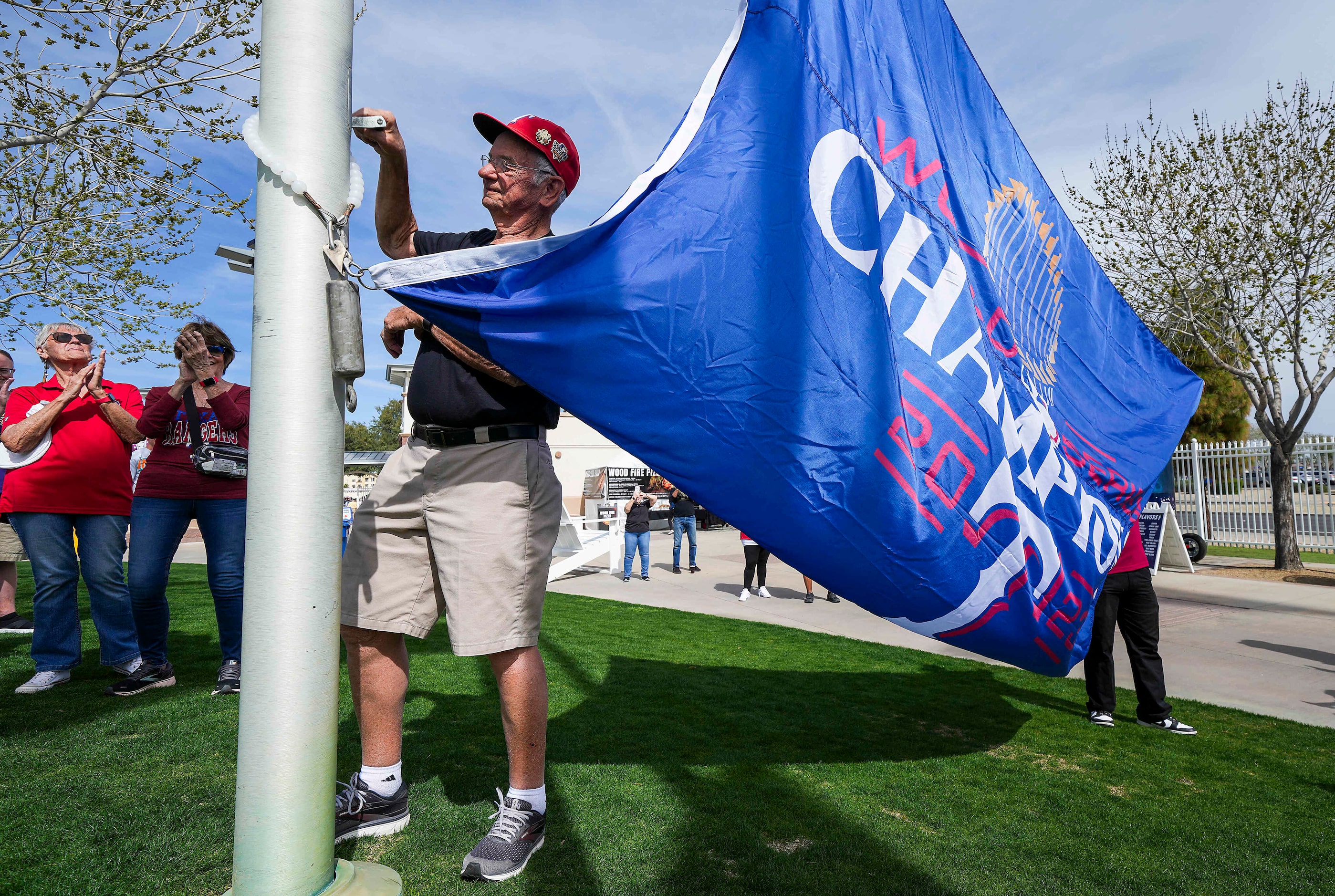 Cal Kost, a Texas Rangers usher for 30 years and widower of the late super-fan Shirley Kost,...