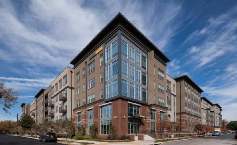 The Avenue on Fairmount apartments in Oak Lawn were also sold.