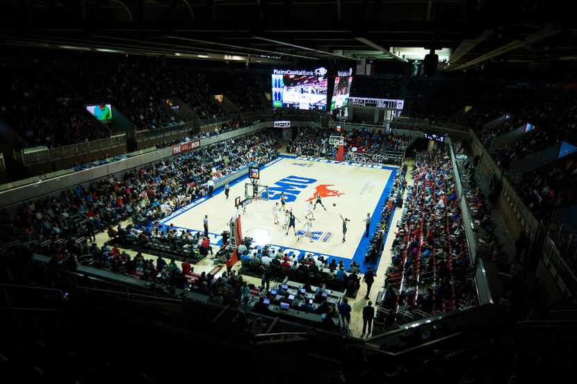 Connecticut faces SMU during the second quarter of an NCAA college basketball game at Moody...