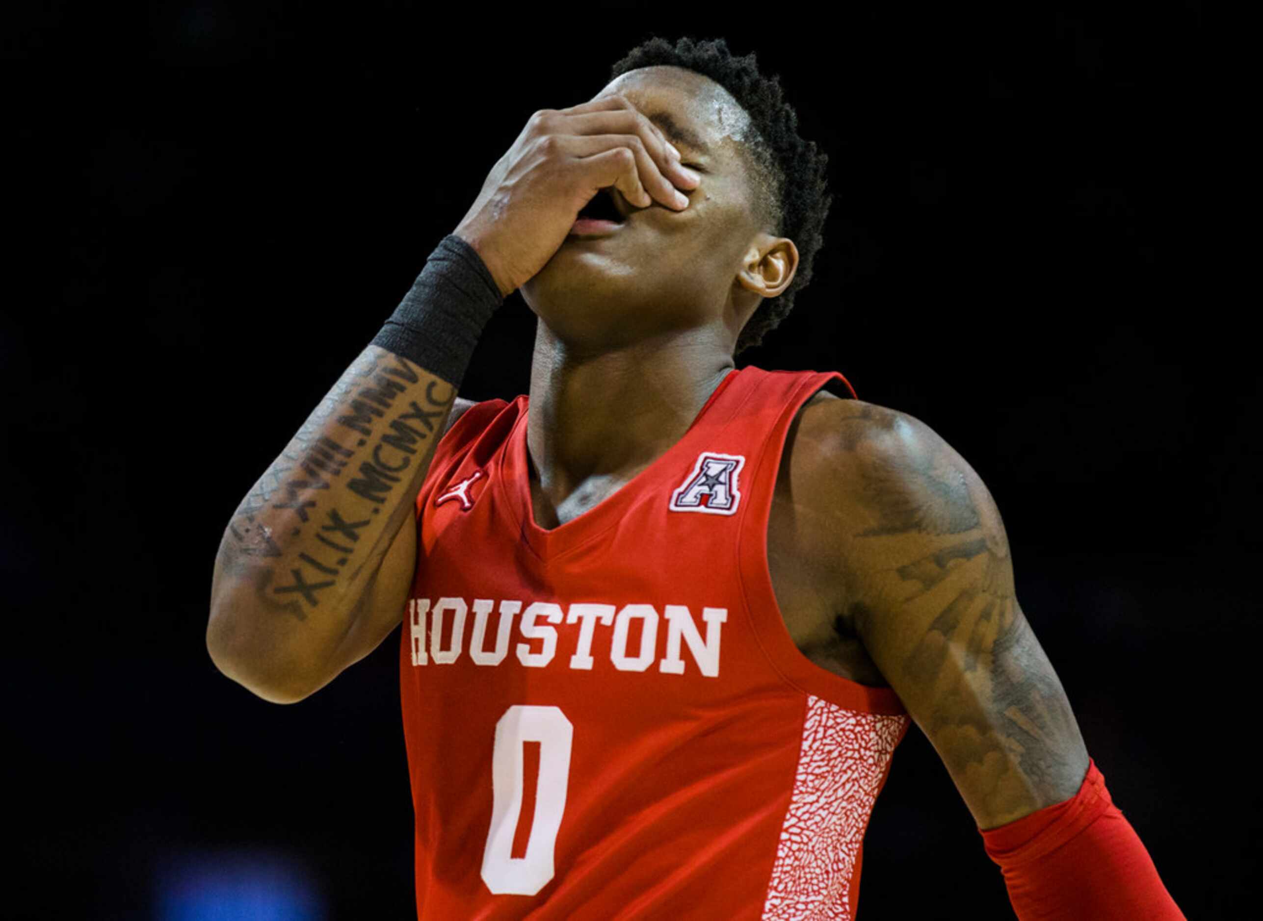 Houston Cougars guard Marcus Sasser (0) reacts to a penalty during the second half of a...