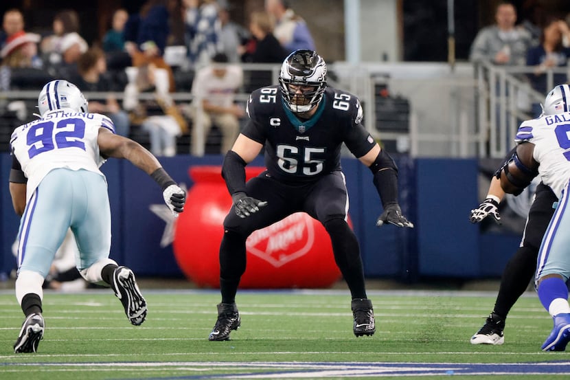 Eagles tackle Lane Johnson out for rest of the regular season with