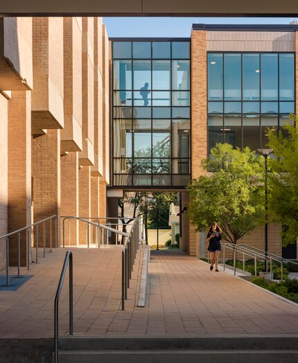 A bridge links old and new buildings of the UNT College of Visual Art & Design.