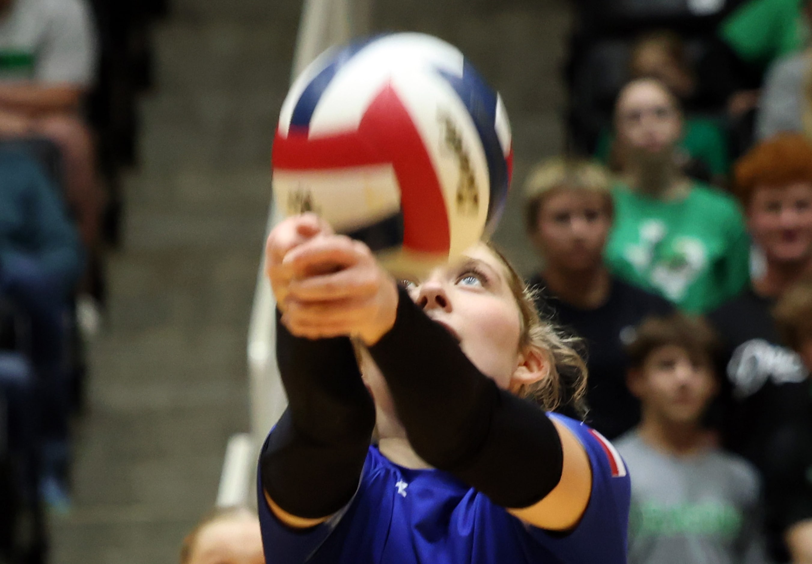 Byron Nelson's Kaitlyn Francis (4) focuses to set a teammate during the 2nd set of their...