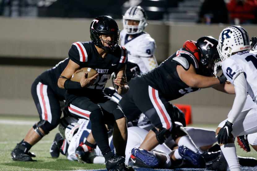 Euless Trinity's Jason Vaomotou (29) scores a rushing touchdown against Richland during the...