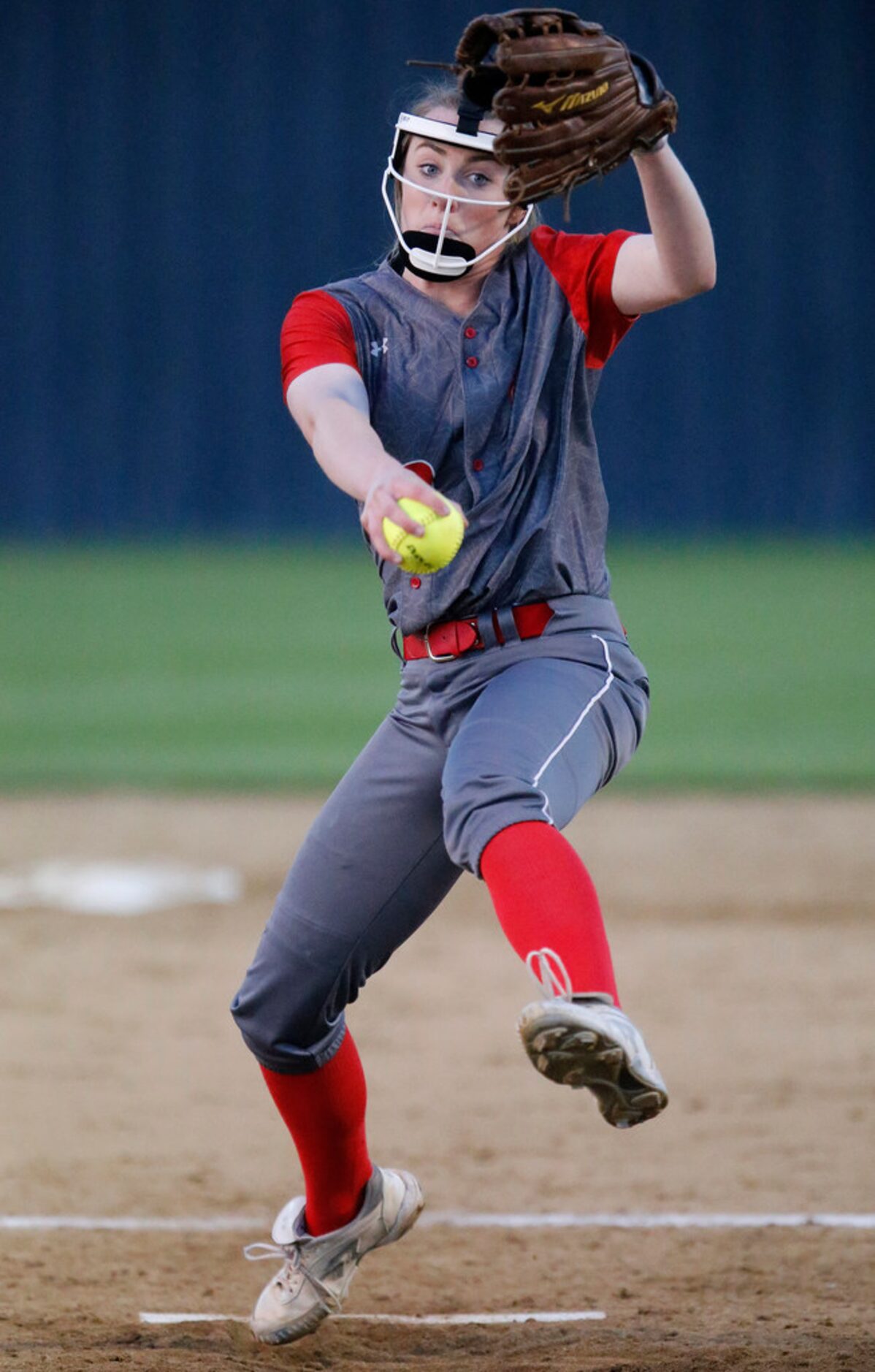 McKinney Boyd High School pitcher Kinsey Kackley (10) deliver a pitch during the second...