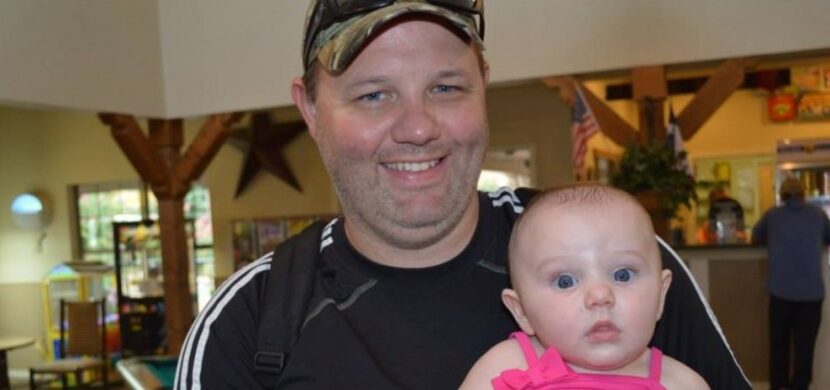  Officer Matt Pearce and his daughter. (GoFundMe)