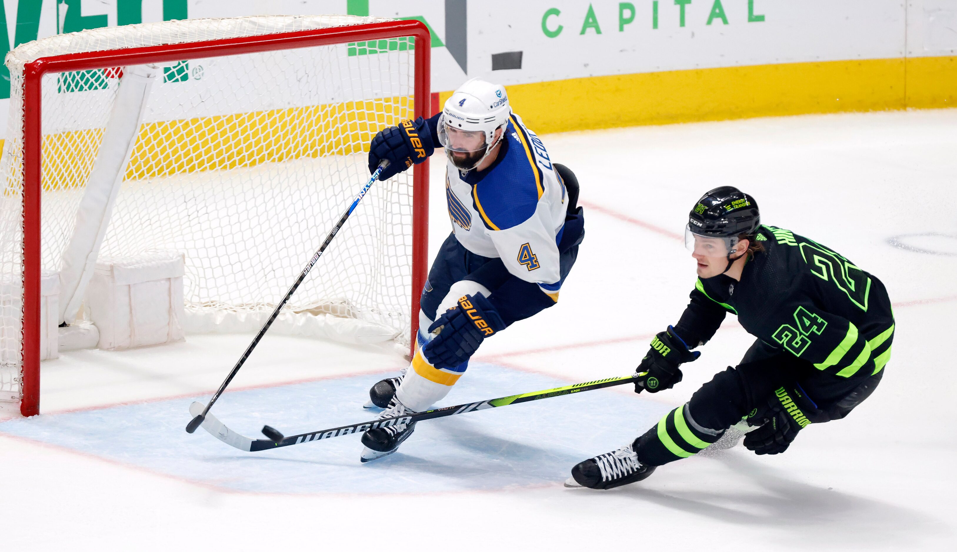 Dallas Stars center Roope Hintz (24) attempted to score on an empty net but St. Louis Blues...