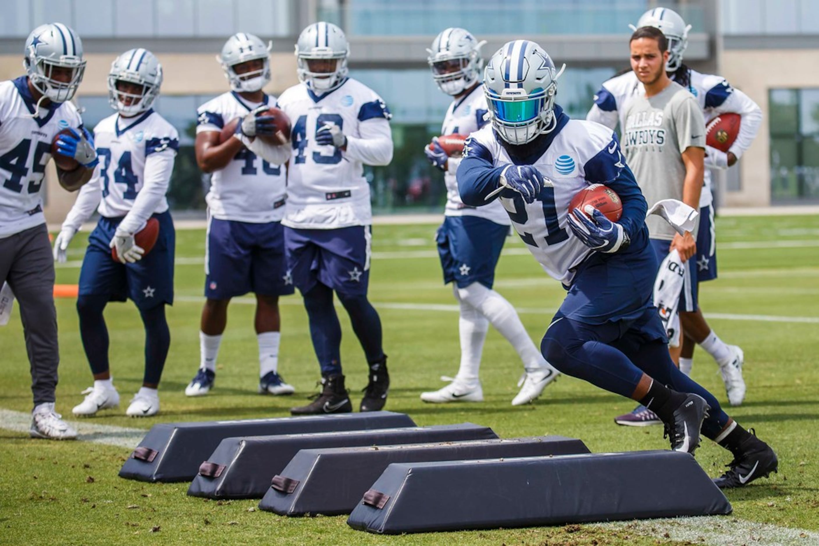 Dallas Cowboys Roster on Pace to See Multiple Changes in 2022 - A