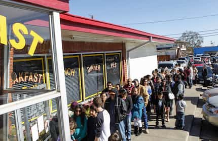 Norma's Cafe expects to hand out more than 8,000 free Thanksgiving dinners in Oak Cliff. 