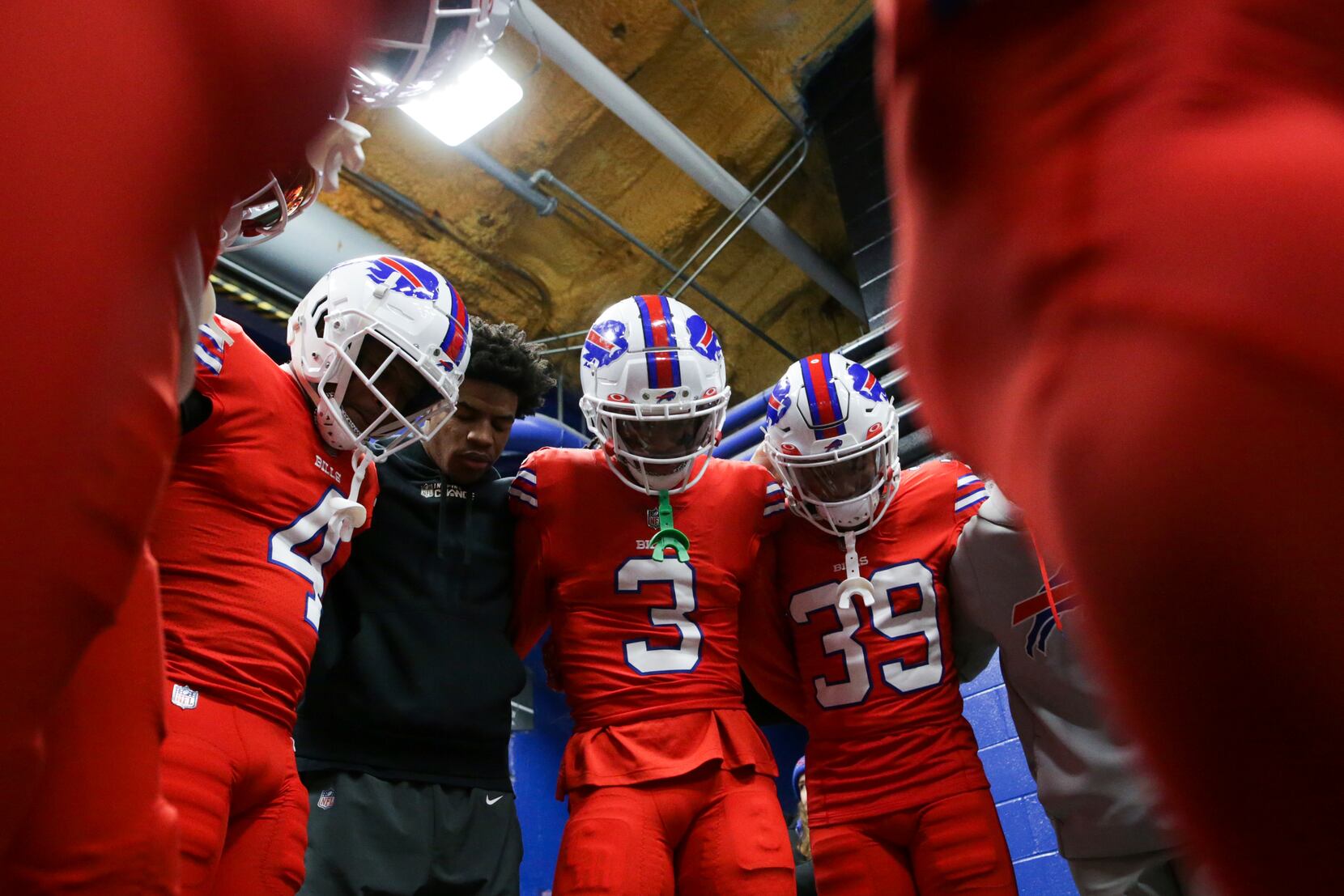 Bills, NFL to feature tributes for Bills safety Damar Hamlin during Week  18's games