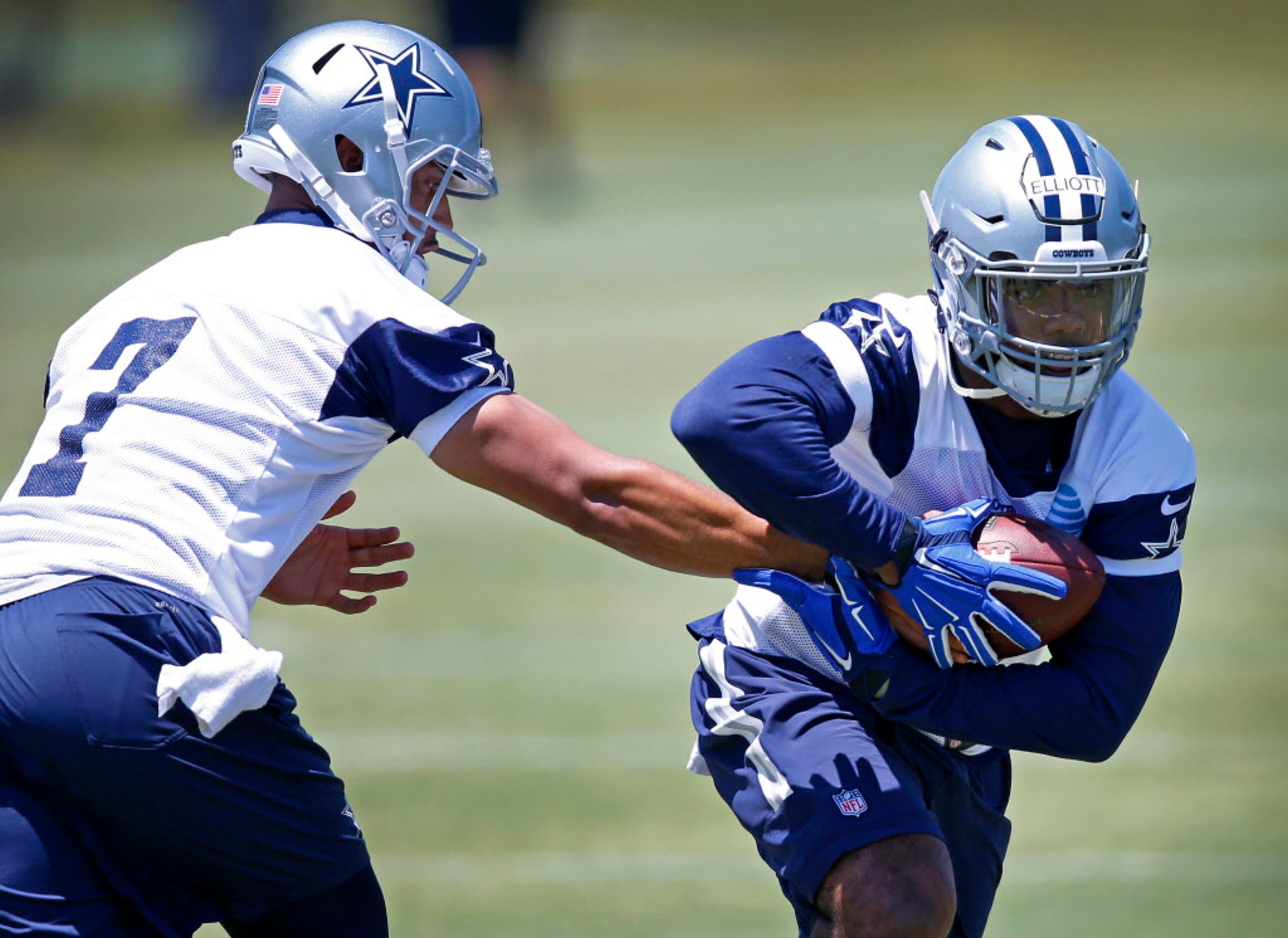 Cowboys running back Ezekiel Elliott reveals he was nervous about knee  injury