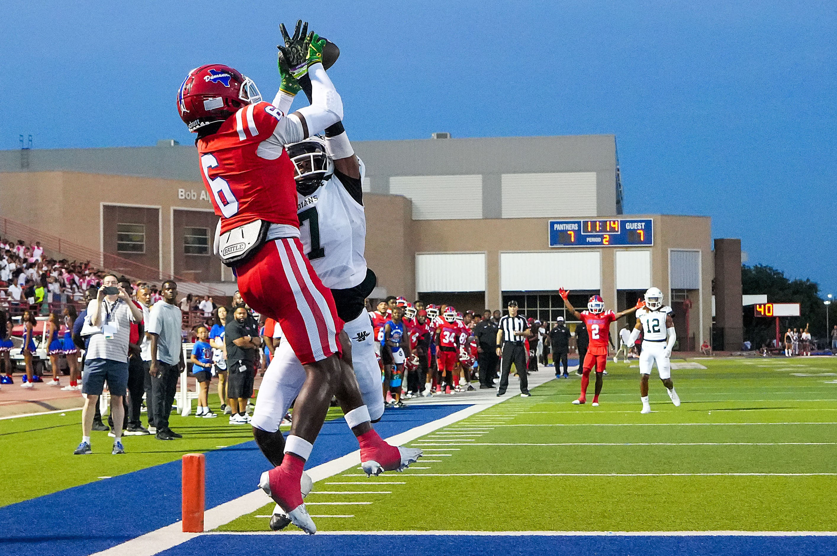 Duncanville wide receiver Trenton Yancey (6) catches a 30 yard touchdown pass as Waxahachie...