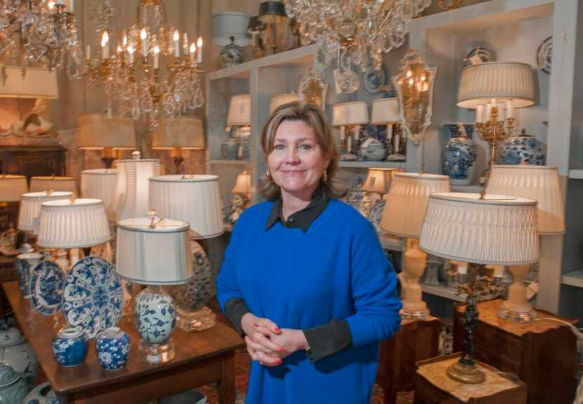 
Melissa Woody became frustrated trying to select lamps for her interior design clients....