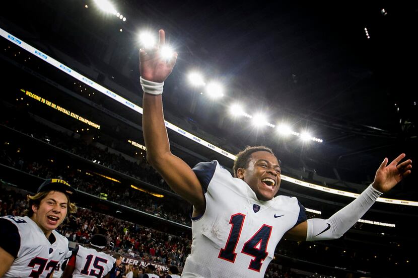 Allen quarterback Grant Tisdale (14) celebrates after the Eagles 35-33 victory over Lake...