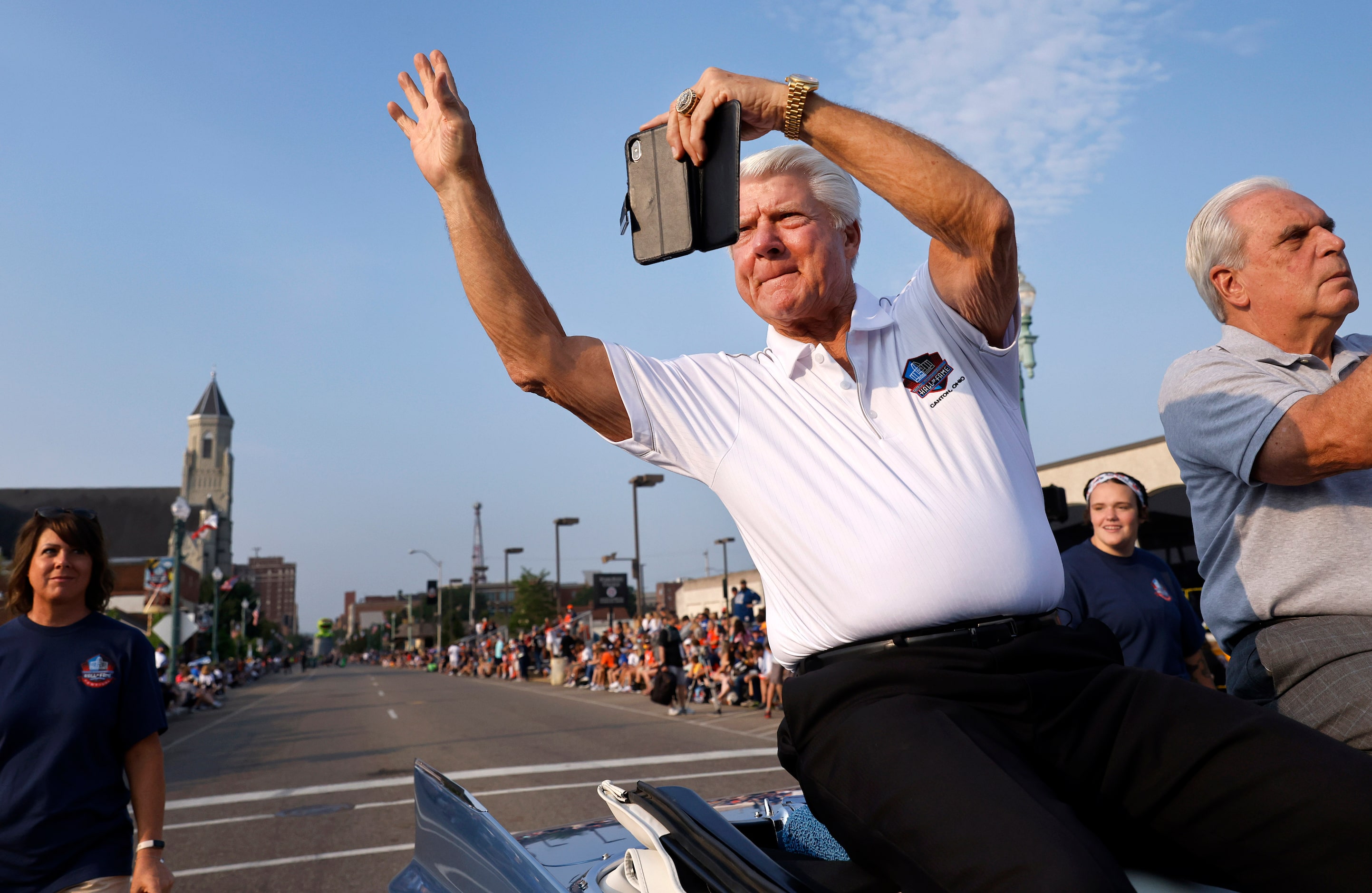 Dallas Cowboys head coach and Pro Football Hall of Fame inductee Jimmy Johnson shoots a...