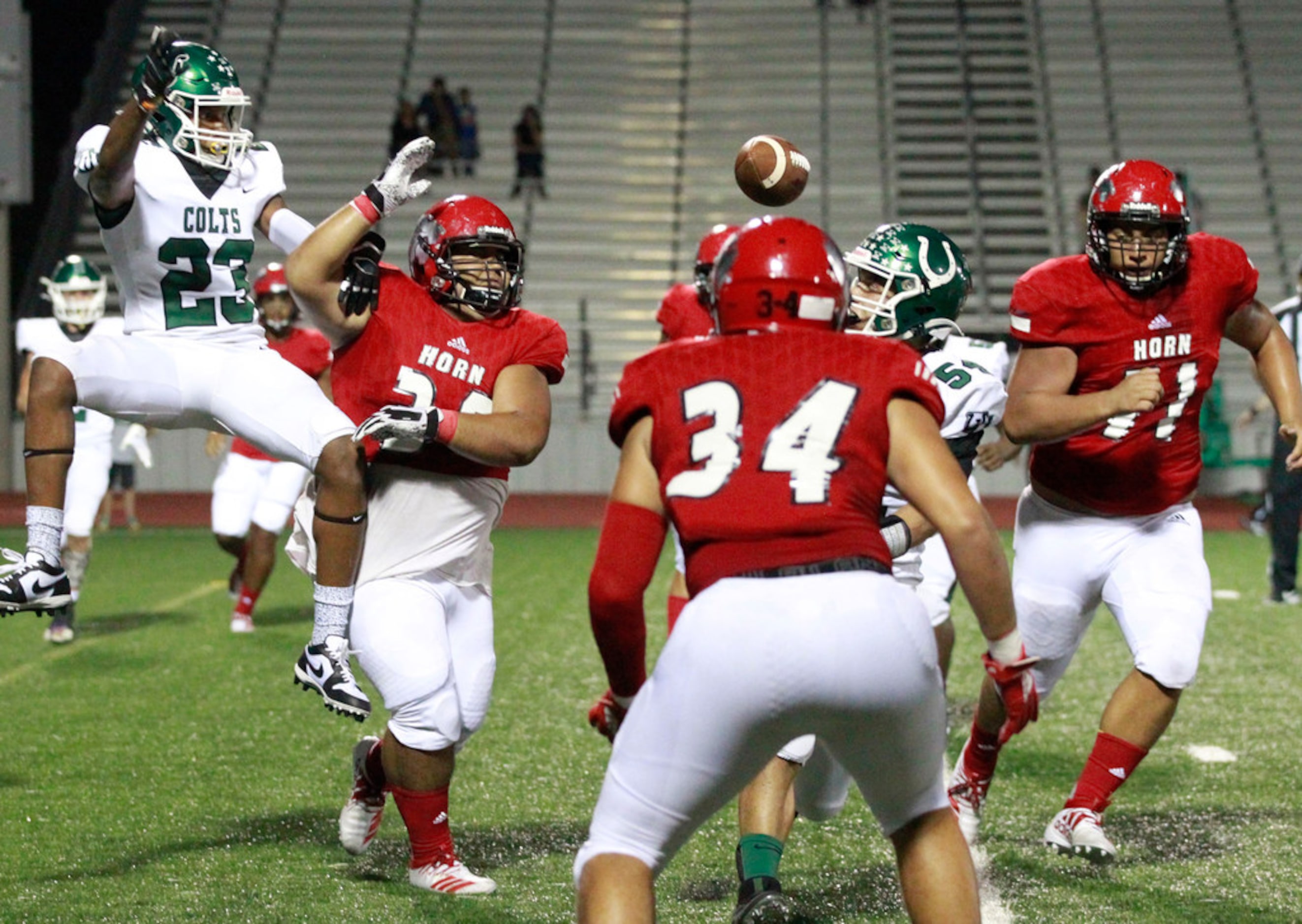 Nobody can catch a pass, a two-point extra point attempt, by Mesquite Horn high during the...