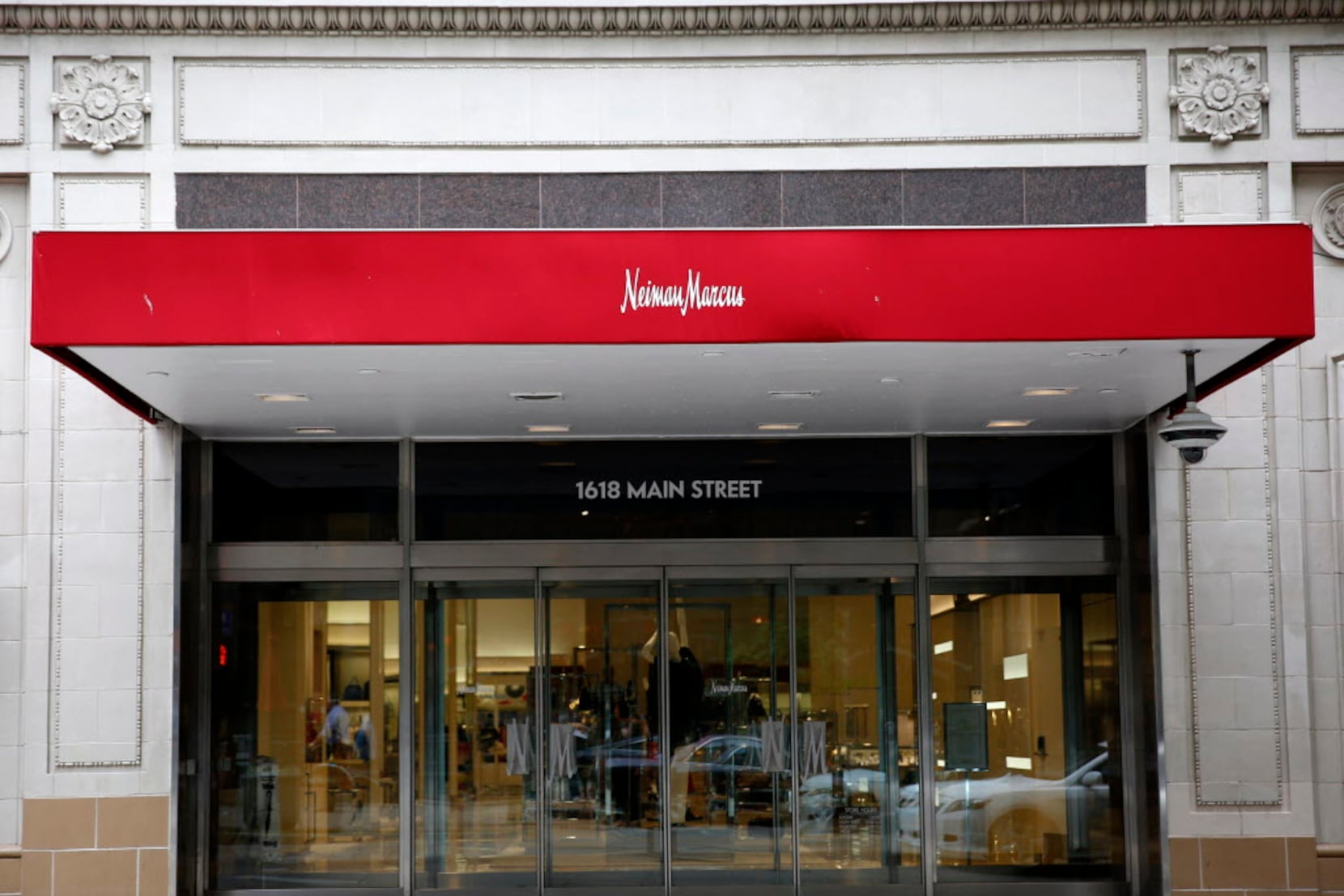 Neiman Marcus set to open first store on Long Island - New York Business  Journal