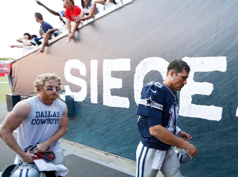 Dallas Cowboys wide receiver Cole Beasley (11) and Dallas Cowboys quarterback Matt Cassel...