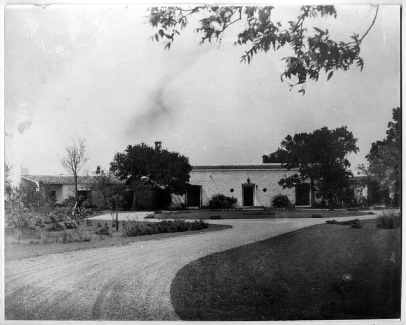 A 1940 photo of the DeGolyer Estate near White Rock Lake in Dallas.