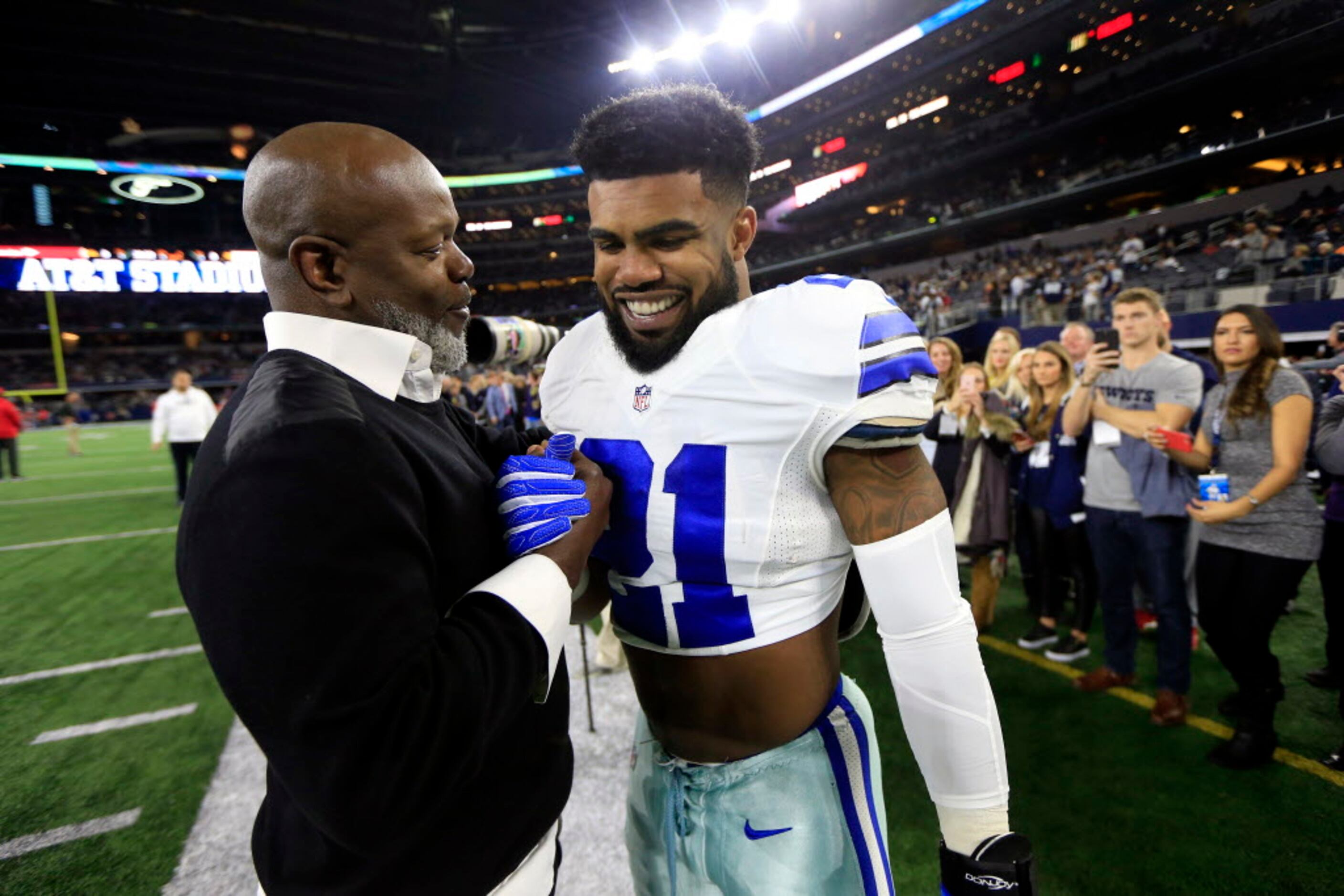 Emmitt Smith discusses Ezekiel Elliott, Mike McCarthy, Cowboys' D