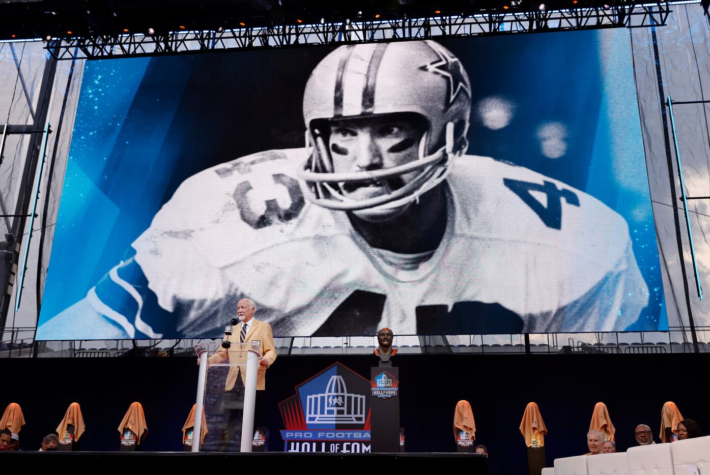 Cowboys in Canton for Hall of Fame game; Jimmy Johnson, Cliff