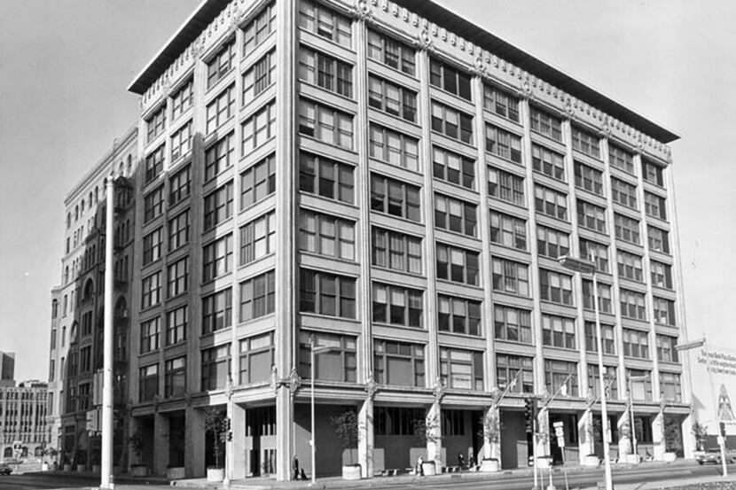 The Sanger-Harris building in downtown Dallas, which later became the site of El Centro...