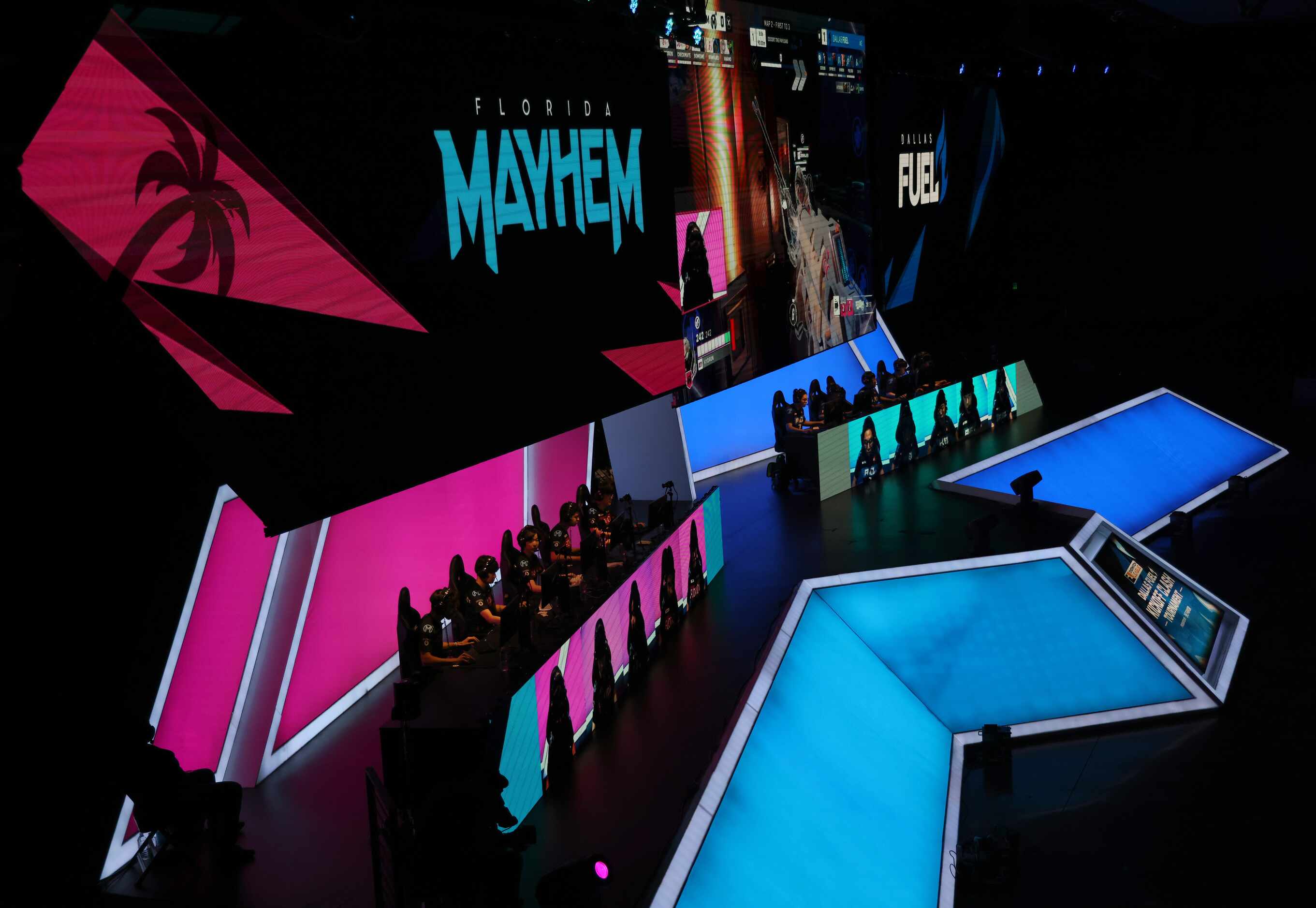 Florida Mayhem, left, battle Dallas Fuel during the 3rd mat of competition. The Overwatch...