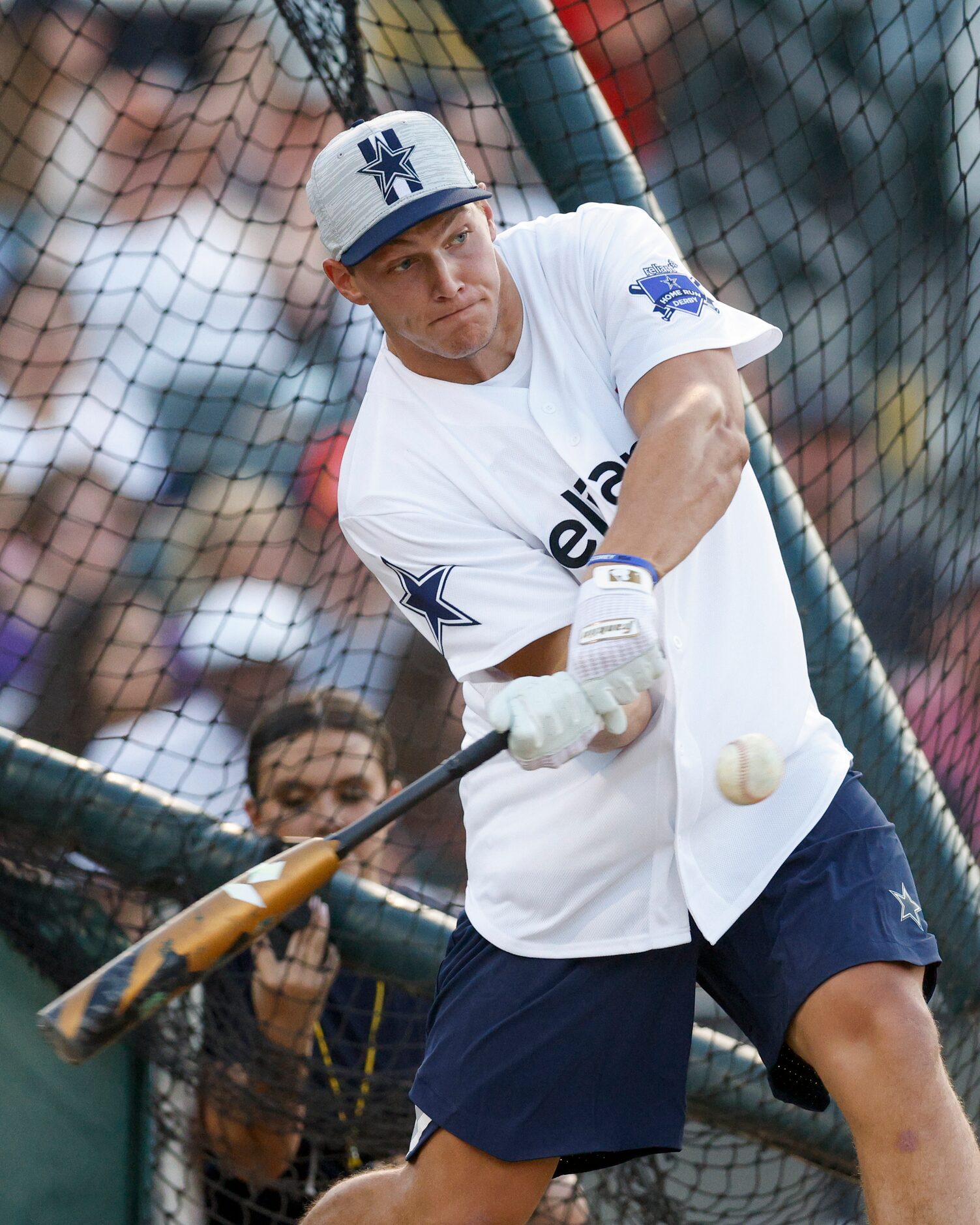 Dallas Cowboys linebacker Leighton Vander Esch swings for a ball during the Reliant Energy...