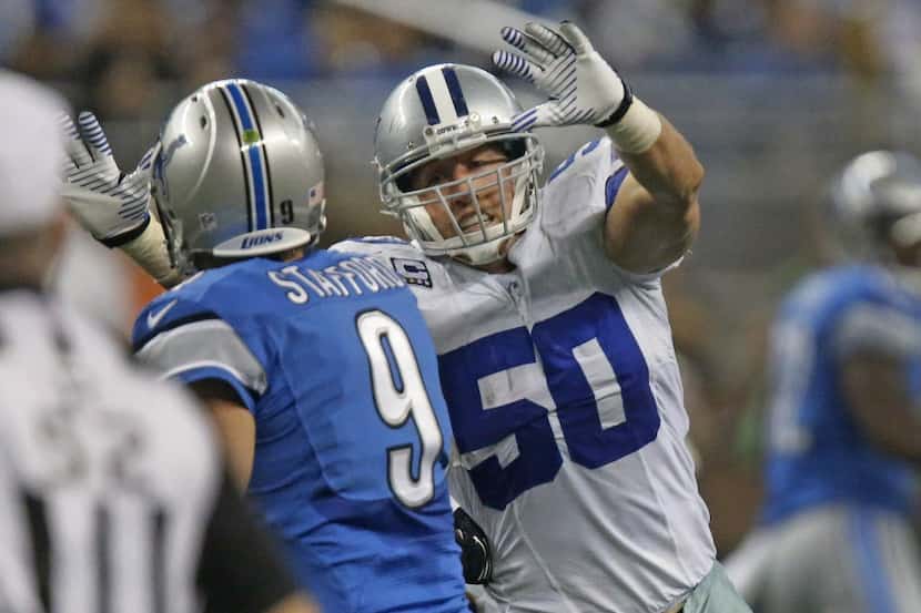 Dallas Cowboys middle linebacker Sean Lee (50) rushes Detroit Lions quarterback Matthew...
