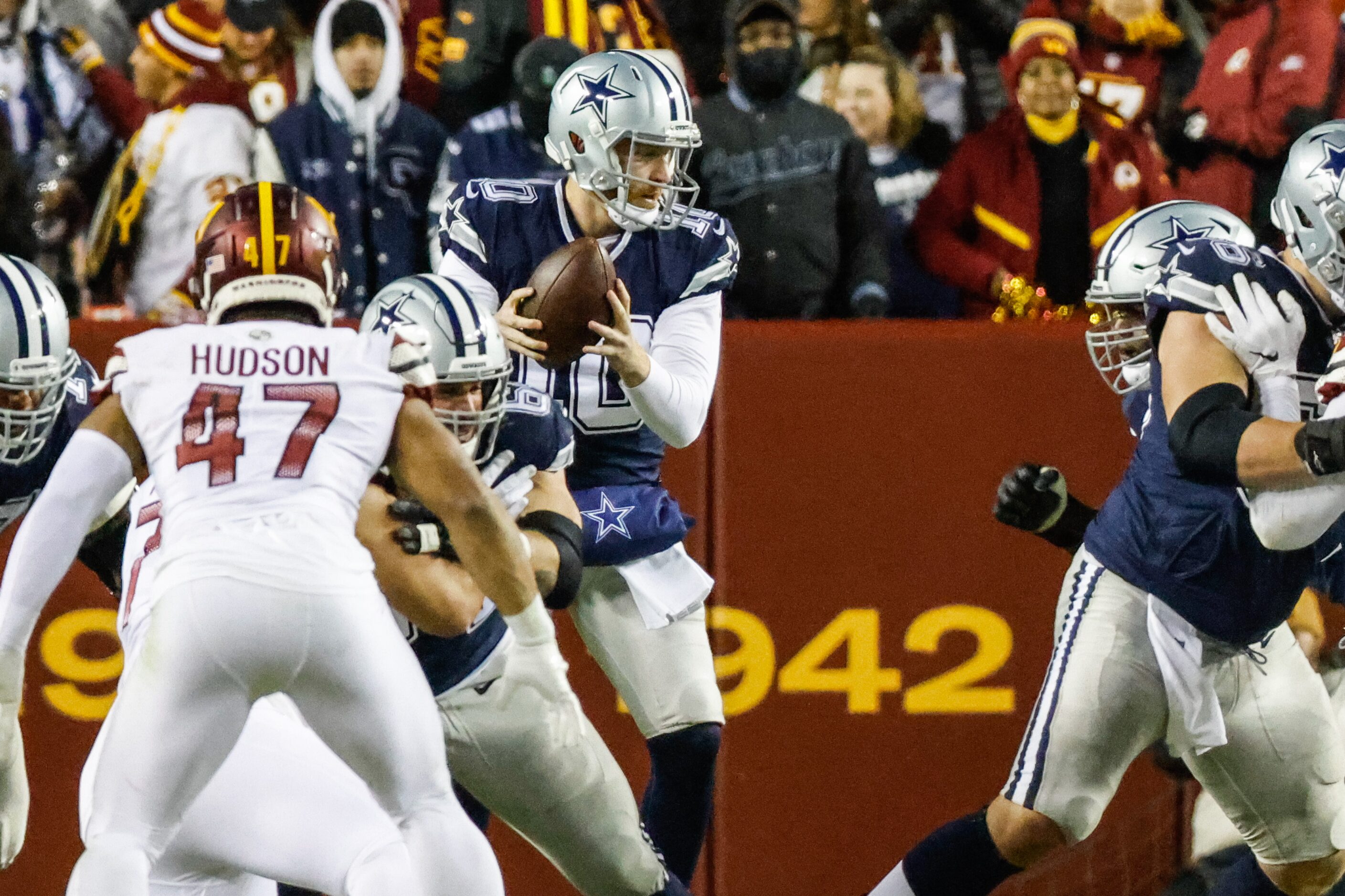 Dallas Cowboys quarterback Cooper Rush (10) during the second half at the FedEx Field in...