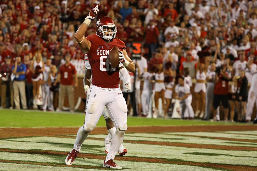 NORMAN, OK - SEPTEMBER 17:  Mark Andrews #81 of the Oklahoma Sooners celebrates after...