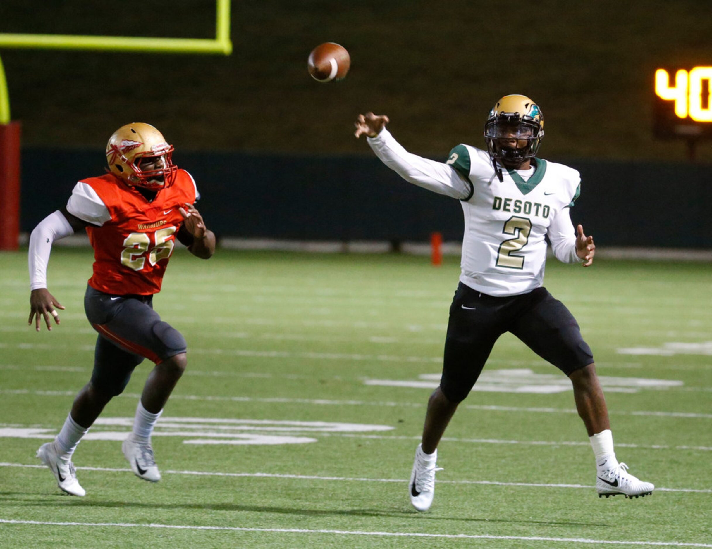 Desoto's Shun'Darion Ward passes the ball in front of Jacob Beatey (25) during the second...