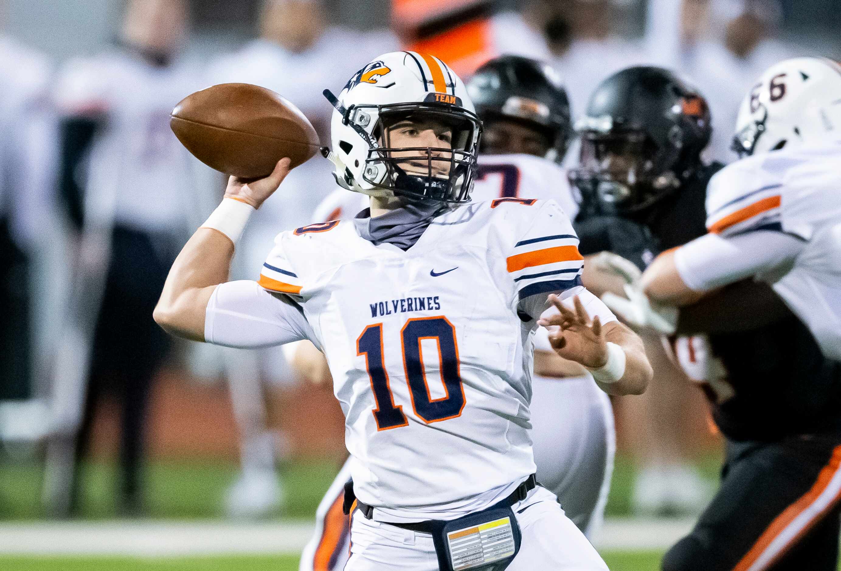 Wakeland senior quarterback Peyton Lewis (10) throws during the first half of a class 5A...