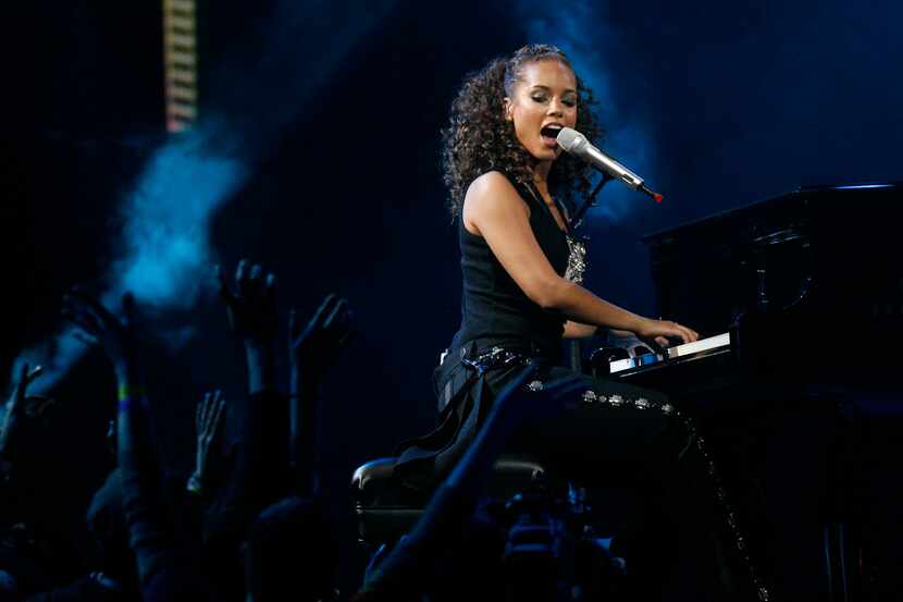 Alicia Keys performed before more than 108,000 fans at halftime during the NBA All-Star game...