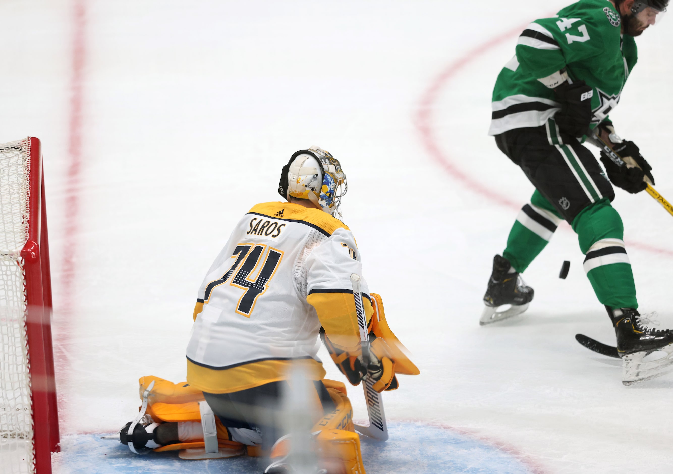 Dallas Stars right wing Alexander Radulov (47) scores a goal on Nashville Predators...