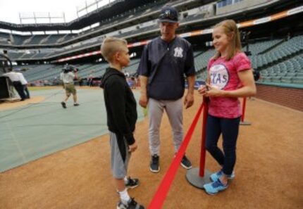  Yankees manager Joe Girardi introduced Tracen to Olympic gymnastics hopeful Madison Kocian....