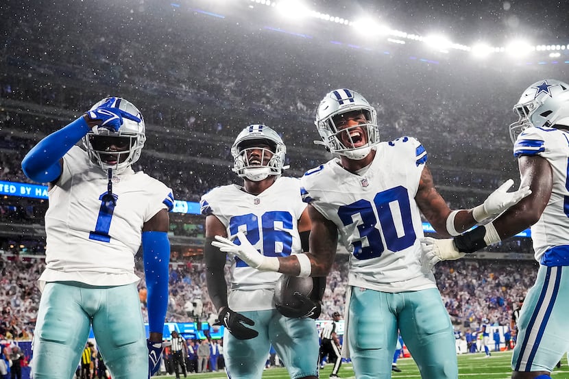 Dallas Cowboys send message with dominant 40-0 victory over New York Giants