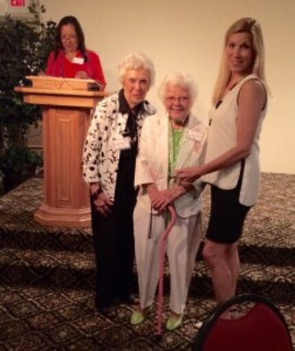  Dorothy Henry, center, received a Keep Irving Beautiful Award.