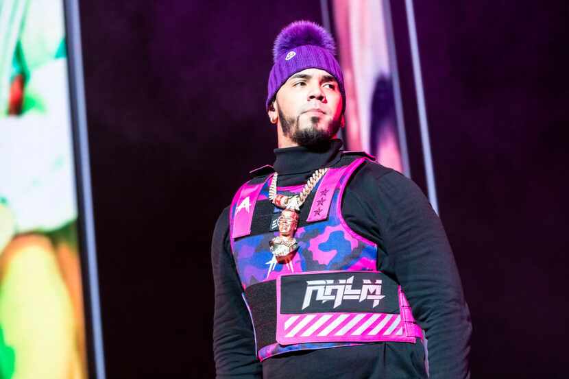El rapero Anuel AA durante un evento en enero de 2020 en la T-Mobile Arena de Las Vegas,...