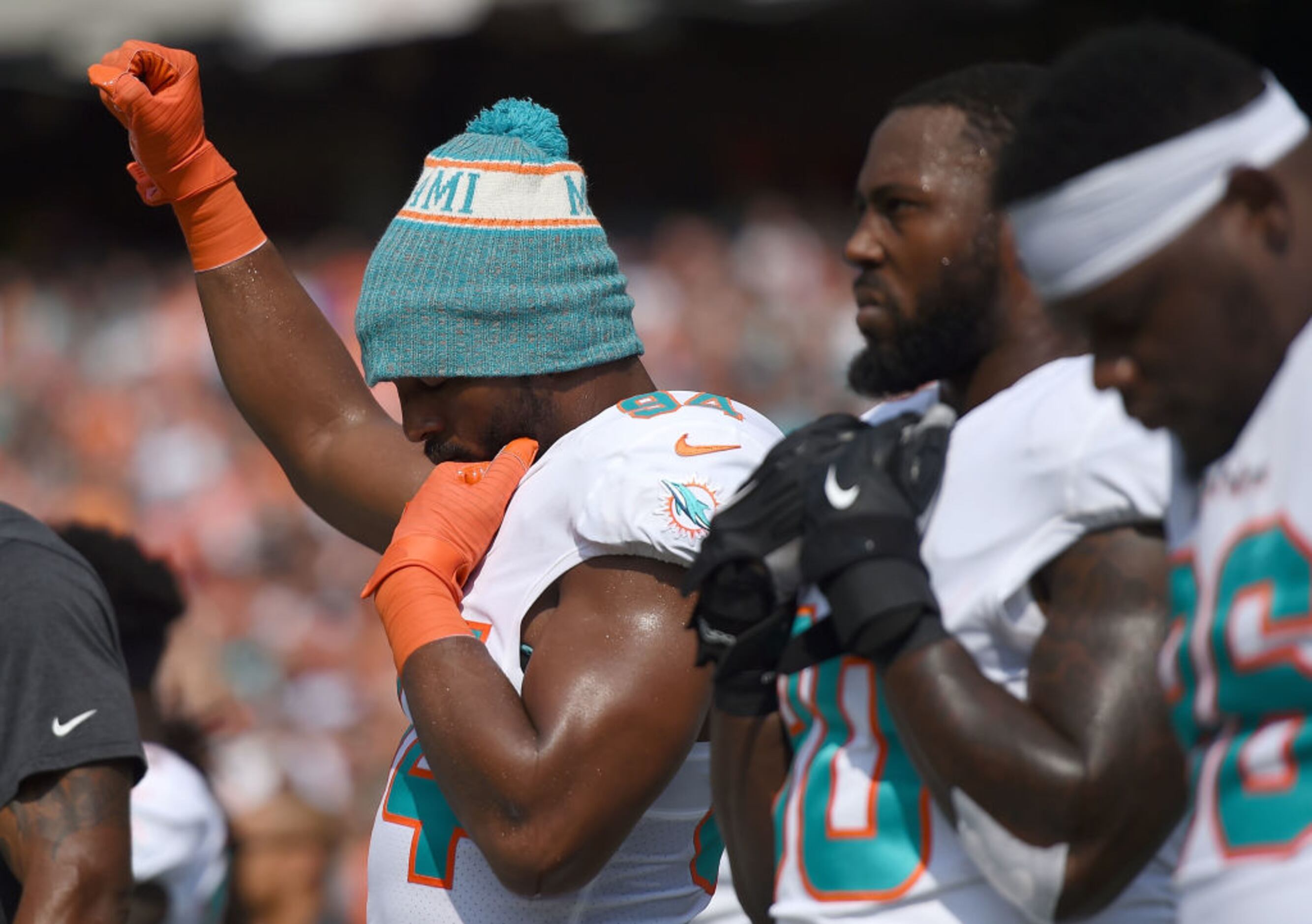 Miami Dolphins insider provides positive update on Robert Jones