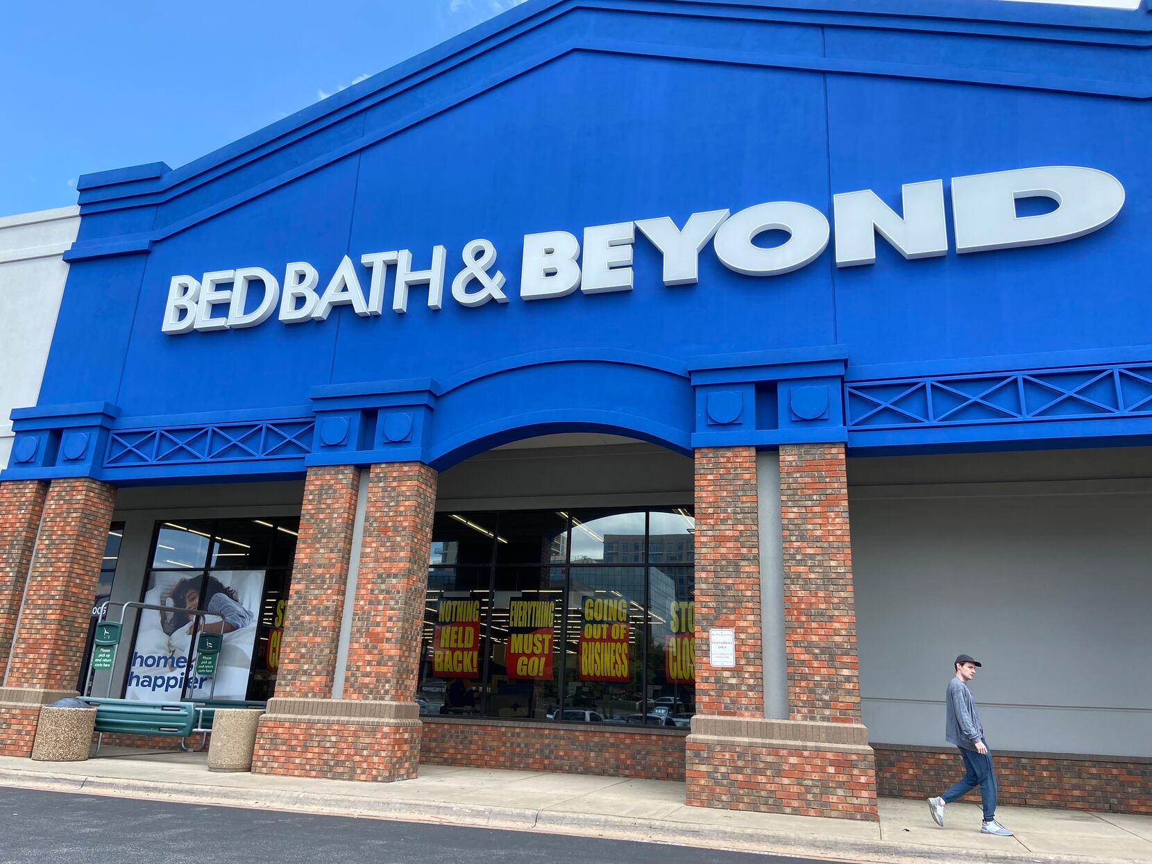 T.J. Maxx and Ross Take Over Empty Bed Bath & Beyond Stores