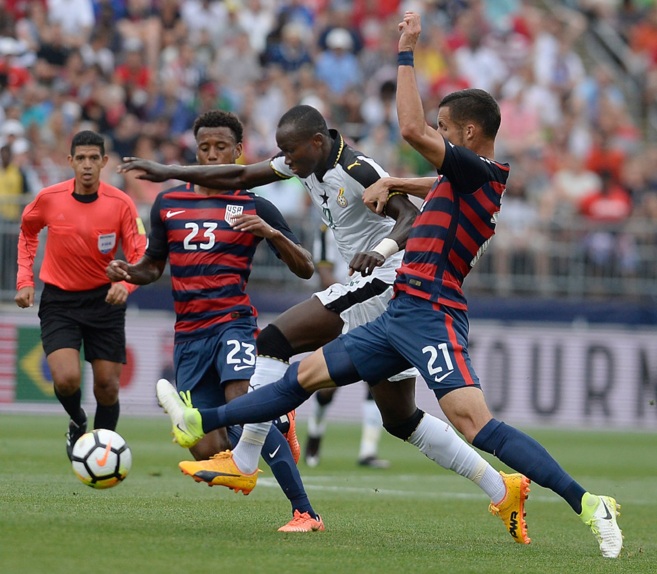 Jelle Van Damme and Giovani dos Santos added to 2017 MLS All-Star